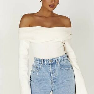 NWT MESHKI MARLISA Off Shoulder Twist Top in Ivory